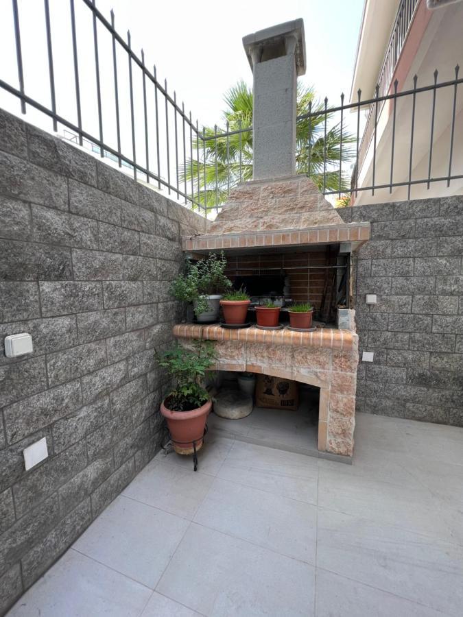 Modern Apartment Close To Airport With Gym And Bbq Heraklion  Ngoại thất bức ảnh